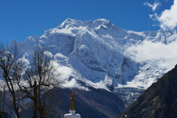 Ghyaru, a stunning little town that seems to never change.        28°38'28