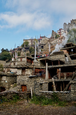 Passing by Braga on the way to the Ice Lake.                  20211101
