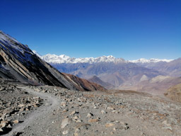 On the other side, the trail was still clear. No washouts here due to rain. Into a desert you go, towards Mustang.        28°48'19